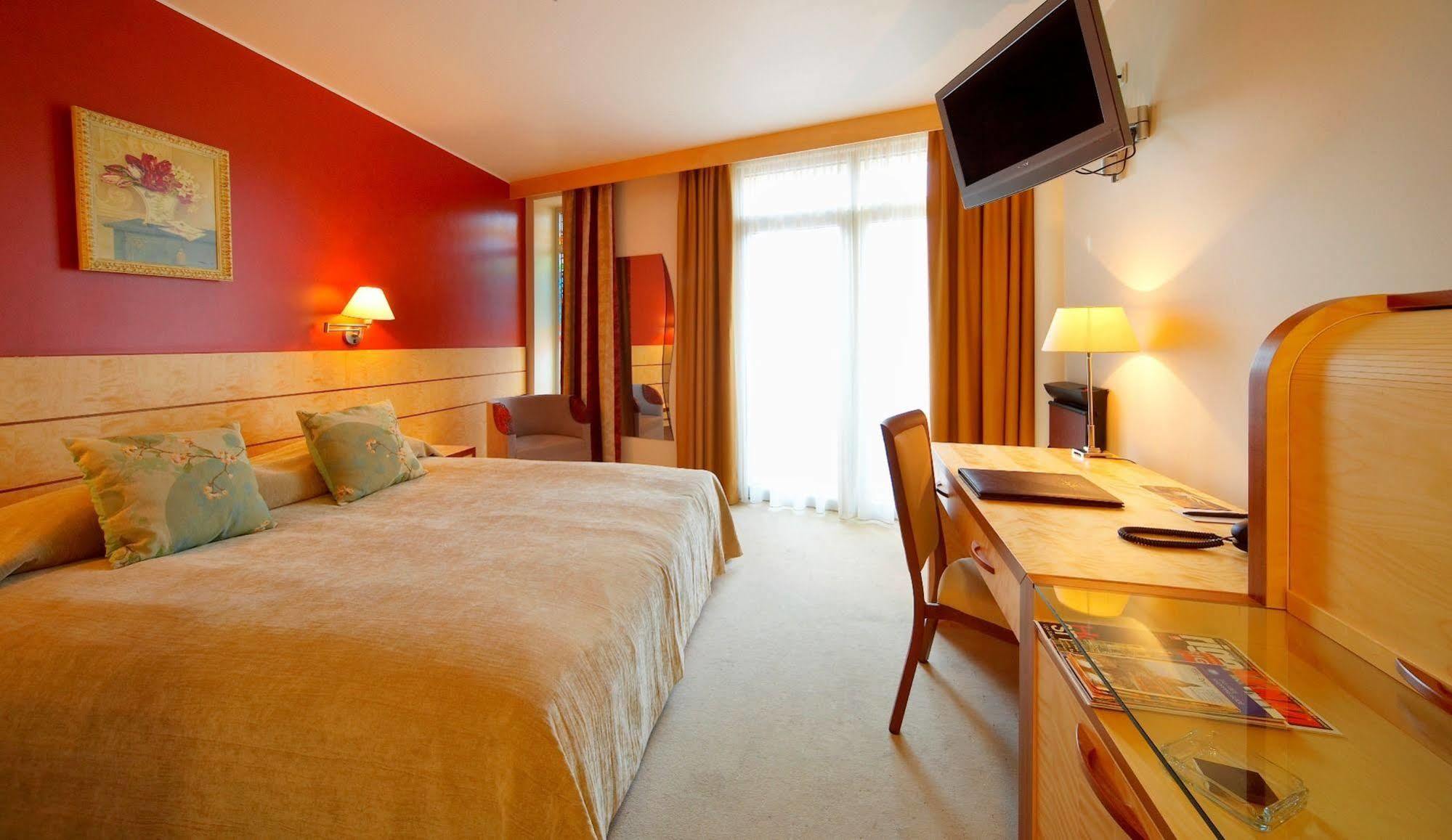 Royal Square Hotel&Suites Rīga Cameră foto